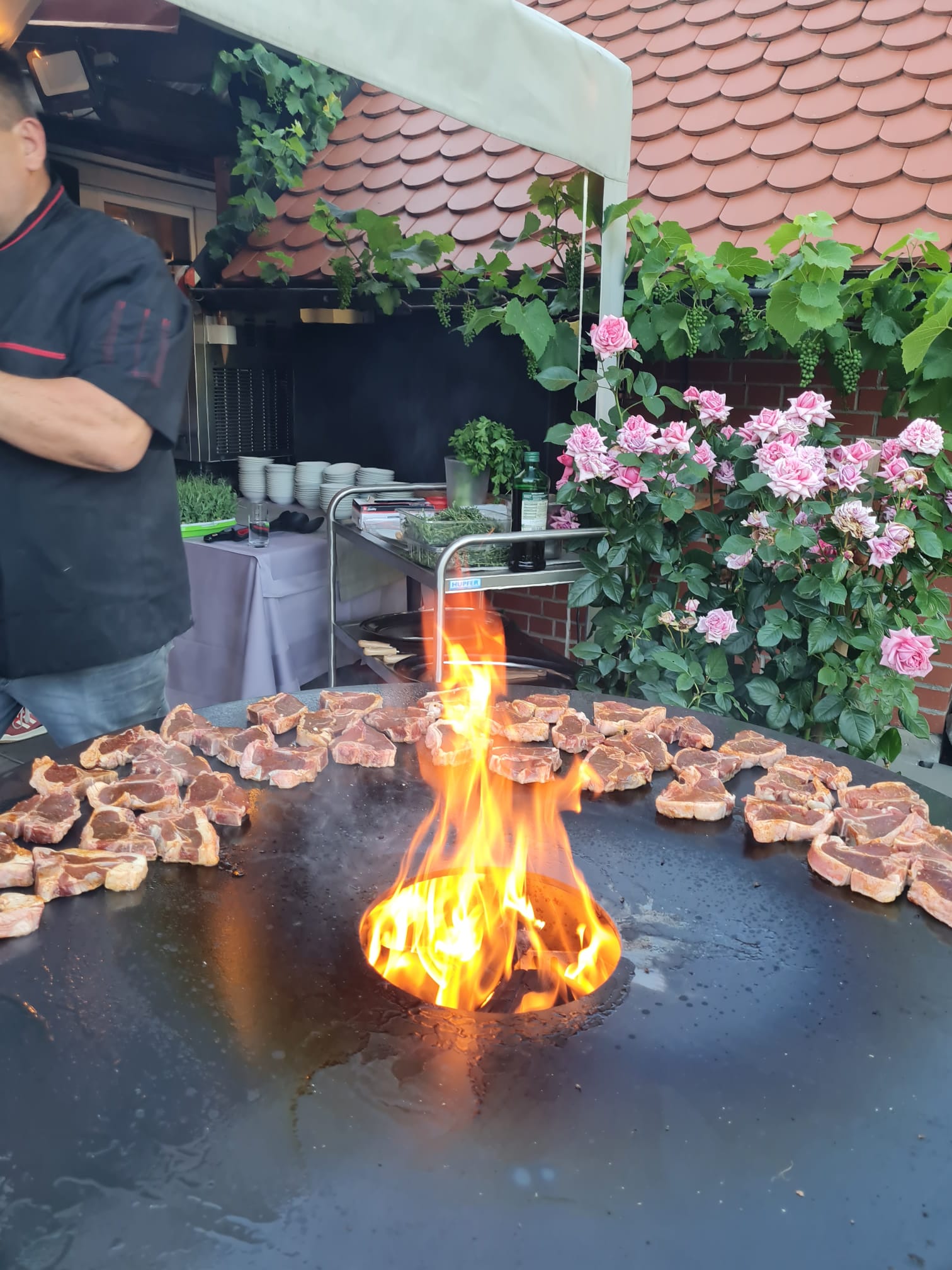 Feuertonne im Biergarten